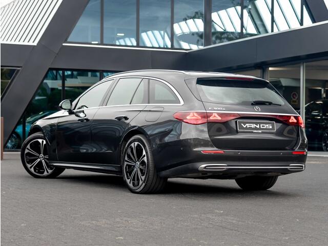 Mercedes-Benz E-estate E 300e T Avantgarde | Trekhaak | Leer | Rij-assistentiepakket