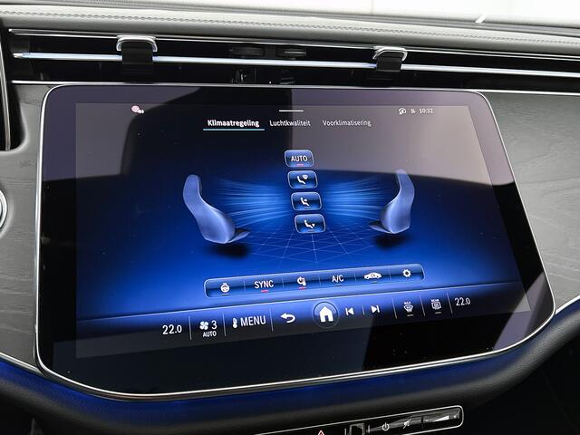 Mercedes-Benz E-estate 300 e Business Solution AMG | Winterpakket | Nightpakket | Comfortpakket Plus | Trekhaak | Panoramaschuifdak | 360° camera | 20-inch multispaak AMG velgen |