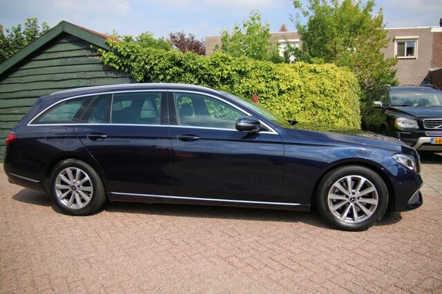 Mercedes-Benz E-estate 200 4M. Premium
