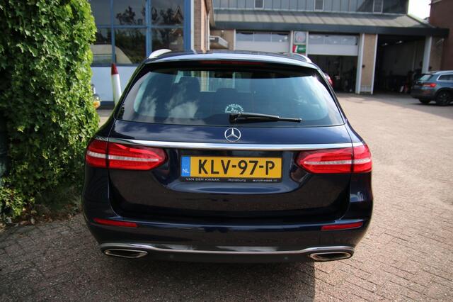 Mercedes-Benz E-estate 200 4M. Premium