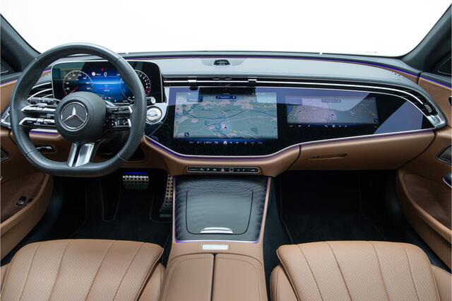 Mercedes-Benz E-estate 300 e AMG Premium, Hyperscreen, Distronic, Pano, Bruin Leder, Trekhaak, Nightpakket 2025