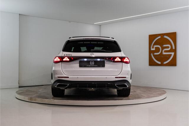 Mercedes-Benz E-estate 300 e Premium AMG 313PK | Pano | Sfeer | Trekhaak | Night | ACC&Dodehoek | Fabrieksgarantie