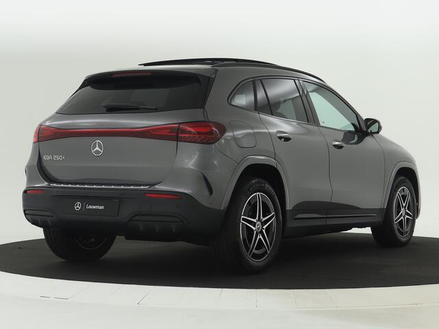 Mercedes-Benz EQA 250+ AMG Line 71 kWh | Nightpakket | Winter pakket | Premium pakket | GUARD 360° Voertuigbescherming Plus | Dodehoekassistent | Extra USB-poorten | Parkeerpakket met 360°-camera | KEYLESS-GO comfort pakket |