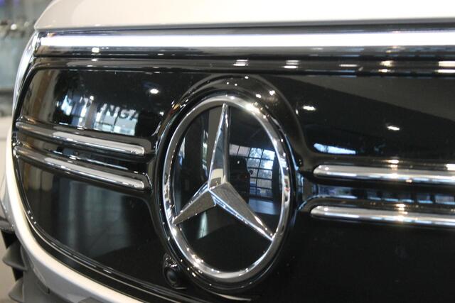 Mercedes-Benz EQA 250 AMG Line 67 kWh Panorama dak