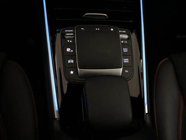 Mercedes-Benz EQA 250 Business Solution AMG 67 kWh | Panoramadak | 360° camera | Burmester | Elektrische Stoelen | Inclusief 24 maanden MB Certified garantie voor Europa.