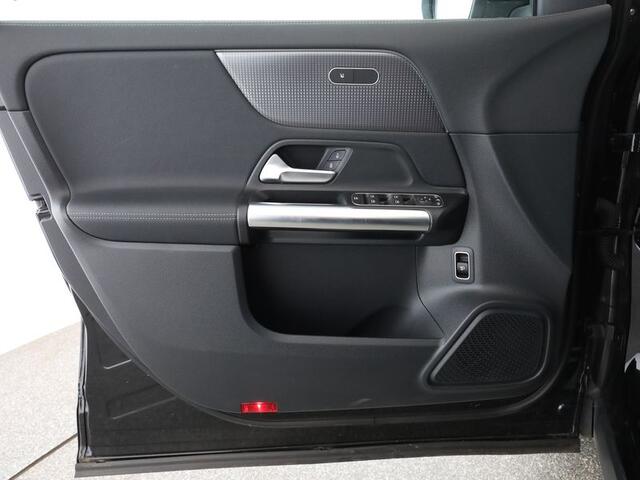 Mercedes-Benz EQA 250 Progressive 67 kWh | Stoelverwarming | Apple CarPlay | MBUX Augmented Reality für Navigation | Ledkoplampen. Inclusief 48 maanden MB Certified garantie voor Europa.