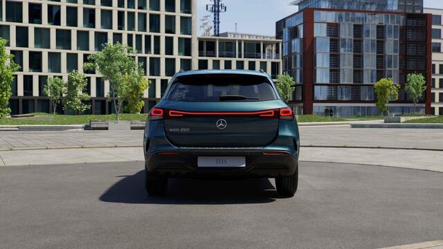 Mercedes-Benz EQA 250 Business Solution AMG 67 kWh | Night | Sfeerverlichting | Cruise control | Achteruitrijcamera | Stoelverwarming