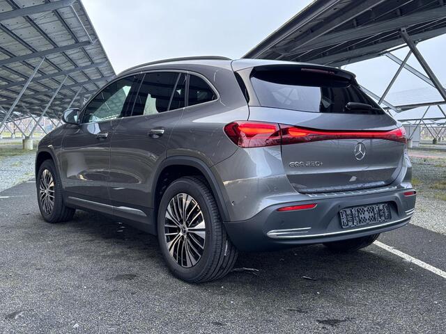 Mercedes-Benz EQA 250+ Business Line 71 kWh | Panoramadak | Trekhaak | Sfeerverlichting | Parkeercamera | Stoelverwarming |