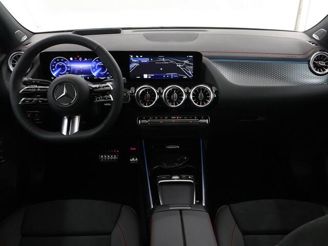 Mercedes-Benz EQA 250+ AMG NIGHT Premium Plus 71 kWh | Panoramadak | Rijassistentiepakket | Keyless Entry | Burmester | 360 camera | Head Up Display | Apple Carplay |