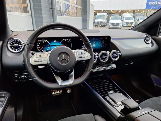 Mercedes-Benz EQA 250+ Business Edition | AMG | Nightpakket | Business Plus | Panoramadak | 360° Camera | Sfeerverlichting | Memorystoelen Verwarmd | Apple & Android Carplay