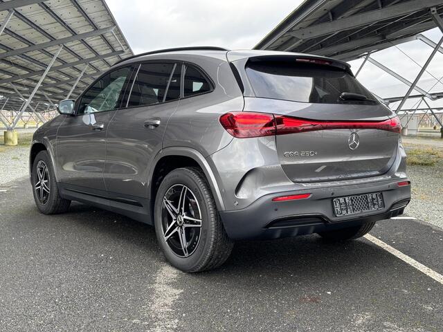 Mercedes-Benz EQA 250+ AMG Line 71 kWh | Head-up display | Panoramaschuifdak | Keyless go | Smartphone-integratie | Burmester | Memory stoelen |