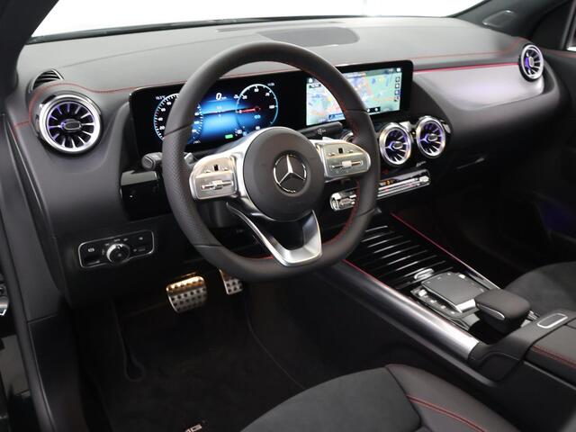 Mercedes-Benz EQA 250 AMG Line 67 kWh | Panoramadak | Keyless Entry | Sfeerverlichting | Achteruitrijcamera |