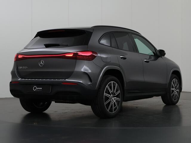 Mercedes-Benz EQA 250+ AMG Line Premium Plus | Panoramadak | Nightpakket | Head-up Display | Burmester | 360 Camera | Memory Stoelen | Keyless Go