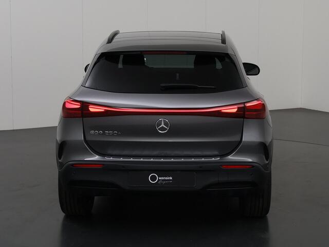 Mercedes-Benz EQA 250+ AMG Line Premium Plus | Panoramadak | Nightpakket | Head-up Display | Burmester | 360 Camera | Memory Stoelen | Keyless Go