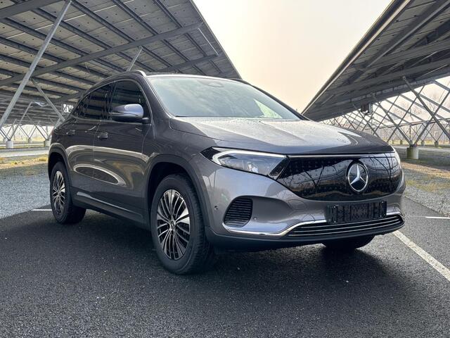 Mercedes-Benz EQA 250+ Business Line 71 kWh | Panoramadak | Sfeerverlichting | Stoelverwarming | Parkeercamera |