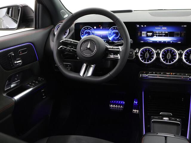 Mercedes-Benz EQA 250+ AMG Line 71 kWh | Matte Designo kleur | Sfeerverlichting | Panorama Dak | Head-Up Display | Elektrische Stoel + Memory | Burmester Sound System |
