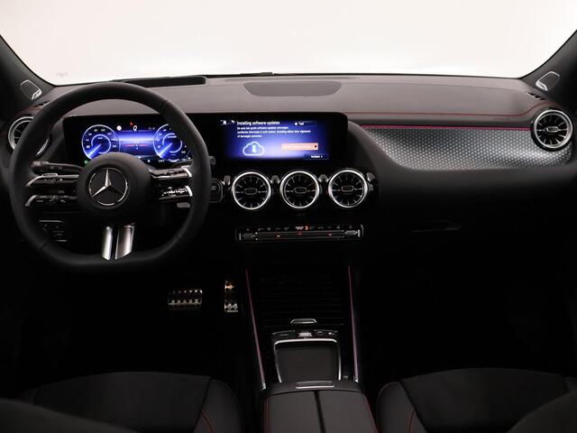 Mercedes-Benz EQA 250+ AMG Line 71 kWh | Premium pakket | Trekhaak | Night pakket | 19-Inch | Sfeerverlichting | Burmester Sound | Memory pakket