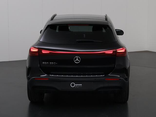 Mercedes-Benz EQA 250+ AMG Line 71 kWh Head up | Memory | Panoramadak | Trekhaak | Nightpakket | 360gr camera