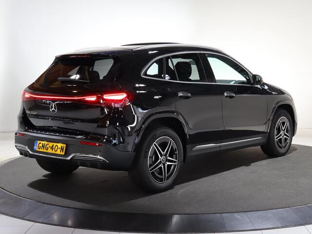 Mercedes-Benz EQA 250+ AMG Line 71 kWh | Keyless go | Stoelverwarming | Smartphone-integratie | Panoramaschuifdak | Achteruitrijcamera |