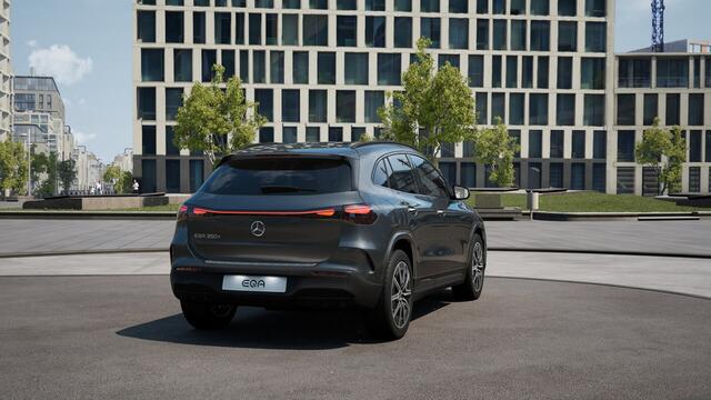 Mercedes-Benz EQA 250+ Business Solution AMG 71 kWh | Nightpakket | Winter pakket | Premium pakket | Parkeerpakket met 360°-camera | GUARD 360° Voertuigbescherming Plus | EASY PACK achterklep | KEYLESS-GO comfort pakket |