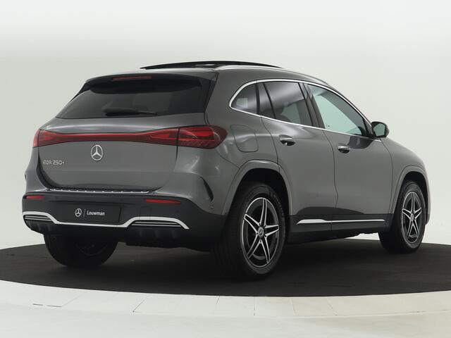 Mercedes-Benz EQA 250+ AMG Line 71 kWh | Parkeerpakket met 360°-camera | KEYLESS-GO comfort pakket | EASY PACK achterklep | | GUARD 360° Voertuigbescherming Plus | Dodehoekassistent | Extra USB-poorten |