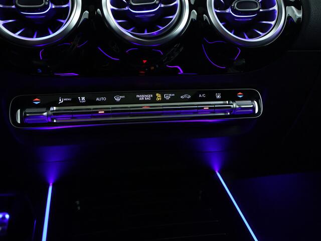 Mercedes-Benz EQA 250+ AMG Line 71 kWh | Nightpakket | Trekhaak | Parkeerpakket met achteruitrijcamera | KEYLESS-GO comfort pakket | GUARD 360° Voertuigbescherming Plus | Winter pakket | EASY PACK achterklep |