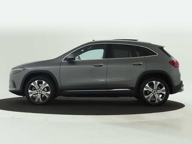 Mercedes-Benz EQA 250+ Luxury Line 71 kWh | Trekhaak | GUARD 360° Voertuigbescherming Plus | KEYLESS-GO comfort pakket | Extra USB-poorten | Parkeerpakket met achteruitrijcamera | Premium pakket |