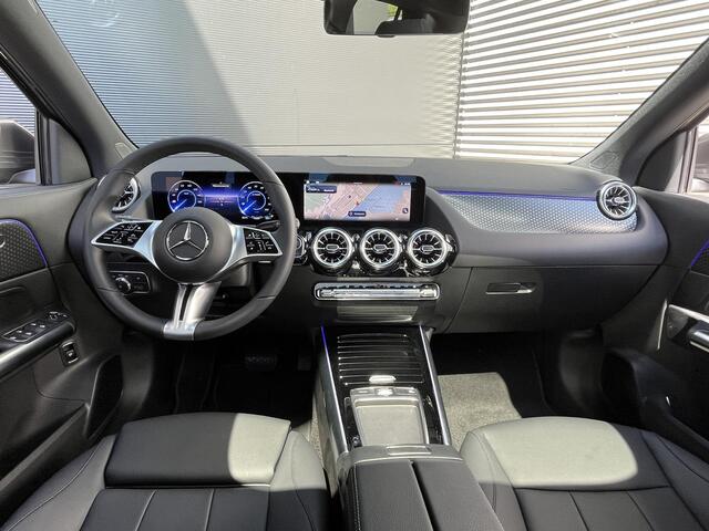 Mercedes-Benz EQA 250+ Luxury Line | Panoramadak | Achteruitrijcamera | Stoelverwarming | Sfeerverlichting