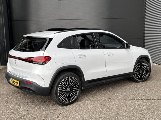 Mercedes-Benz EQA 250 | Panoramadak | AMG Line | Premium Pakket | Night Pakket | Panoramadak | Trekhaak | Elektrisch Verstelbare Voorstoelen + Memory | Dodehoekassistent | Advanced Sound System | Apple CarPlay | Android Auto | Alarm | Sfeerverlichting | Showmodel