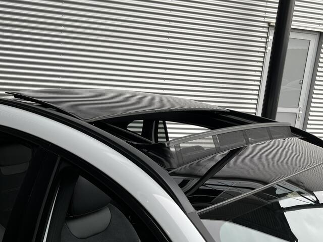 Mercedes-Benz EQA 250 | Panoramadak | AMG Line | Premium Pakket | Night Pakket | Panoramadak | Trekhaak | Elektrisch Verstelbare Voorstoelen + Memory | Dodehoekassistent | Advanced Sound System | Apple CarPlay | Android Auto | Alarm | Sfeerverlichting | Showmodel