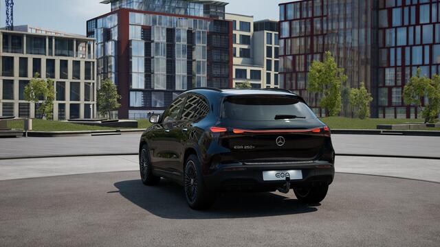 Mercedes-Benz EQA 250+ Business Solution AMG 71 kWh | Trekhaak | Nightpakket | Premium pakket | Parkeerpakket met 360°-camera | KEYLESS-GO comfort pakket | Winter pakket | GUARD 360° Voertuigbescherming Plus | Extra USB-poorten |
