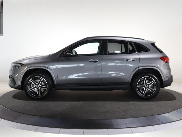 Mercedes-Benz EQA 250+ AMG Line 71 kWh | Panoramadak | Apple Car Play | Night pakket | Premium pakket | Keyless-Go | Camera | DAB+