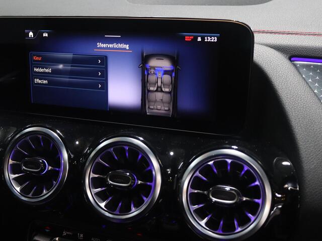 Mercedes-Benz EQA 250+ AMG Line 71 kWh | Panoramadak | Apple Car Play | Night pakket | Premium pakket | Keyless-Go | Camera | DAB+