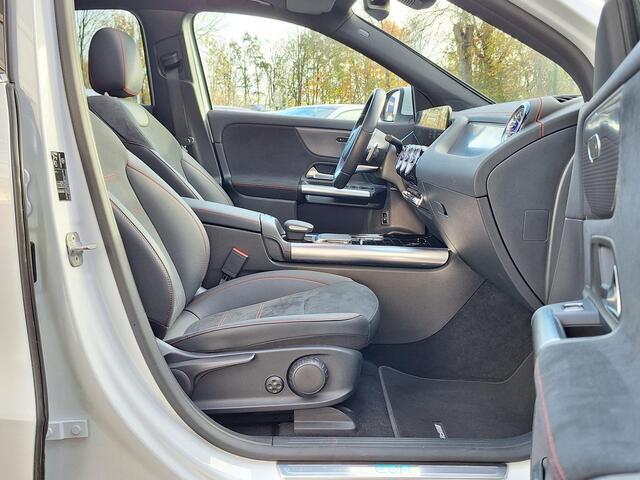 Mercedes-Benz EQA 250+ | Panoramadak | AMG | Achteruitrijcamera | Stoelverwarming | Apple & Android Carplay