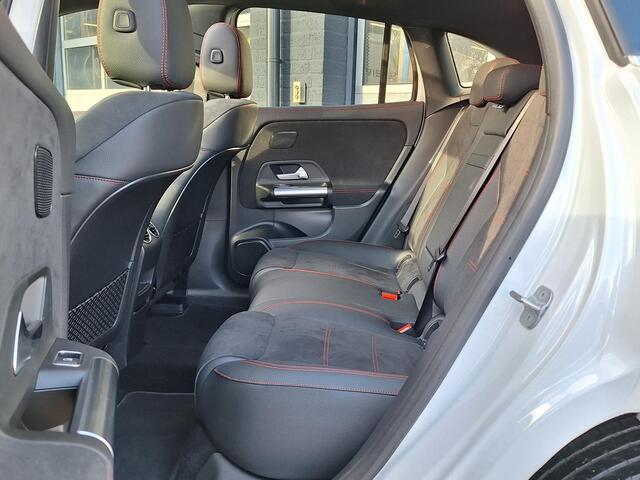 Mercedes-Benz EQA 250+ | Panoramadak | AMG | Achteruitrijcamera | Stoelverwarming | Apple & Android Carplay