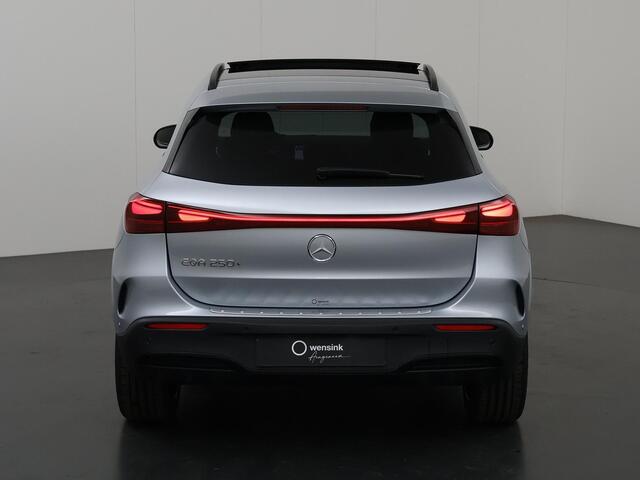 Mercedes-Benz EQA 250+ AMG Line | Elektrische Stoelen met Memory | Night Pakket | Dodehoek Detectie | 360 Camera | Elektr. Trekhaak | Burmester Sound | Head-Up Display | Panoramadak | Apple Carplay/Android Auto |