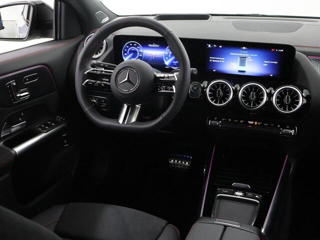 Mercedes-Benz EQA 250+ AMG Line | Elektrische Stoelen met Memory | Night Pakket | Dodehoek Detectie | 360 Camera | Elektr. Trekhaak | Burmester Sound | Head-Up Display | Panoramadak | Apple Carplay/Android Auto |