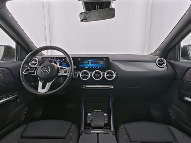 Mercedes-Benz EQA 250 Progressive 67 kWh | Panorama Schuif-Kanteldak | Stoelverwarming | Stuurverwarming | Led koplampen | Achteruitrijcamera | Inclusief 48 maanden MB Certified garantie voor Europa.