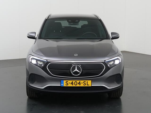 Mercedes-Benz EQA 250 Luxury Line 67 kWh | Panorama-schuifdak | Sfeerverlichting | Augmented Reality | Dodehoekassistent |
