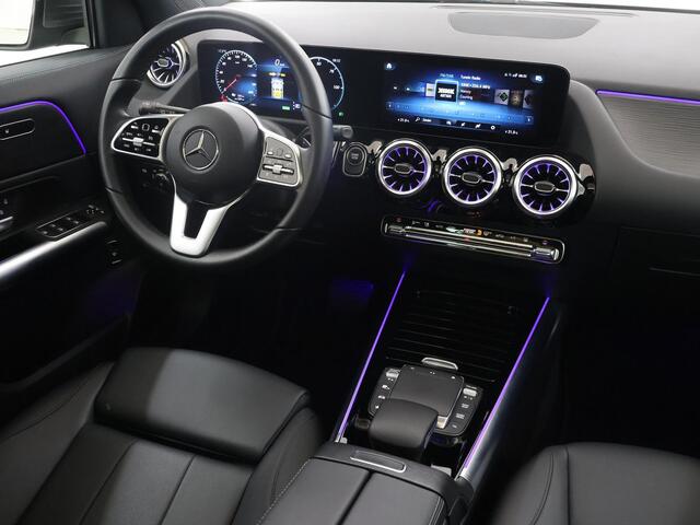 Mercedes-Benz EQA 250 Luxury Line 67 kWh | Panorama-schuifdak | Sfeerverlichting | Augmented Reality | Dodehoekassistent |
