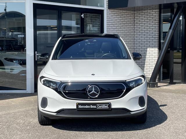 Mercedes-Benz EQA 250 | Panoramadak | Trekhaak | RijAssistent