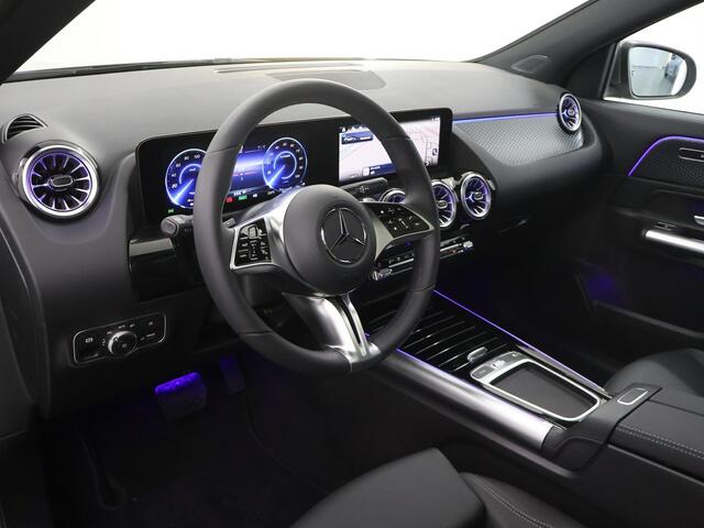 Mercedes-Benz EQA 250+ Business Line 71 kWh | Achteruitrijcamera | Parktronic | Stoelverwarming | Panoramaschuifdak |