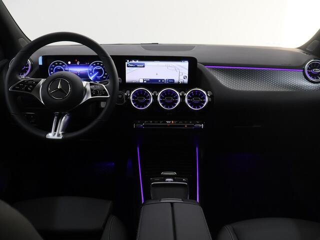 Mercedes-Benz EQA 250+ Business Line 71 kWh | Achteruitrijcamera | Parktronic | Stoelverwarming | Panoramaschuifdak |