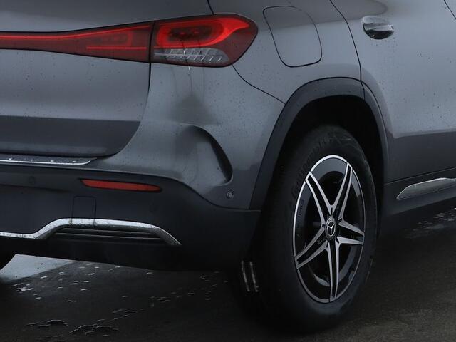 Mercedes-Benz EQA 250 AMG Line 67 kWh AMG Line | Stoelverwarming | Ledkoplampen | Dodehoekassistent | Sfeerverlichting. Inclusief 24 maanden Mercedes-Benz Certified garantie voor Europa.