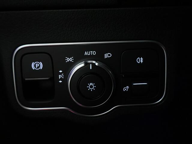 Mercedes-Benz EQA 250+ Business Solution AMG 71 kWh | Premium pakket | Parkeerpakket met 360°-camera | KEYLESS-GO comfort pakket | EASY PACK achterklep | Dodehoekassistent | Spiegelpakket | Burmester Surround Sound systeem |
