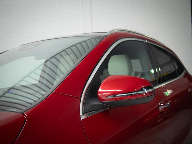 Mercedes-Benz EQA 250+ Luxury Line Panorama dak
