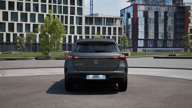 Mercedes-Benz EQA 250+ Business Solution AMG 71 kWh | Night | Panoramadak | Burmester | Rijassistentie pakket | Winter pakket | Memory stoelen | Sfeerverlichting |