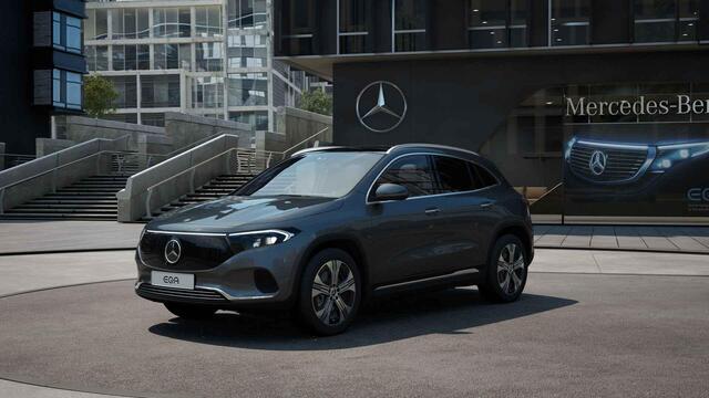 Mercedes-Benz EQA 250+ Luxury Line 71 kWh | panoramadak | Trekhaak | Apple Carplay/Android Auto | stuurwiel verwarmd