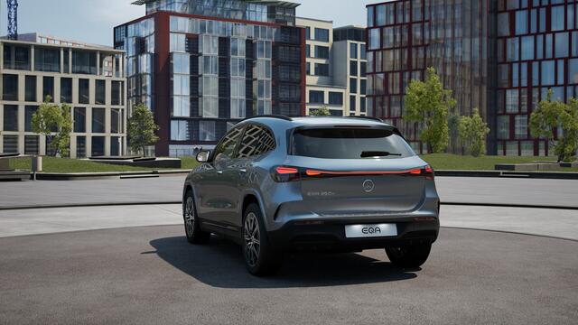 Mercedes-Benz EQA 250+ Business Solution AMG 71 kWh | Nightpakket | Premium pakket | Parkeerpakket met 360°-camera | KEYLESS-GO comfort pakket | EASY PACK achterklep | Head-up display | Dodehoekassistent | Extra USB-poorten |