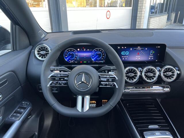 Mercedes-Benz EQA 250+ AMG LIMITED | Zwart Leder | Premium Pakket | Night Pakket | Winter Pakket | Rijassistentiepakket | Panoramadak | Elektrisch Verstelbare Stoelen + Memory | Burmester Surround Sound | 360° Camera | Head-up Display | Sierdelen Lindenhout Zwart